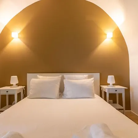 Les Voutes De Saturnin Apartment *